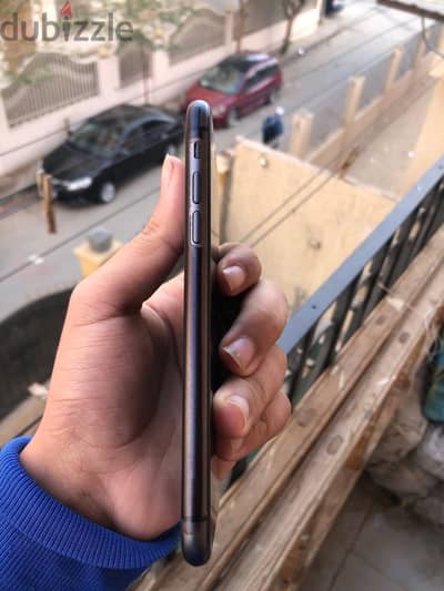 Apple - iPhone 11