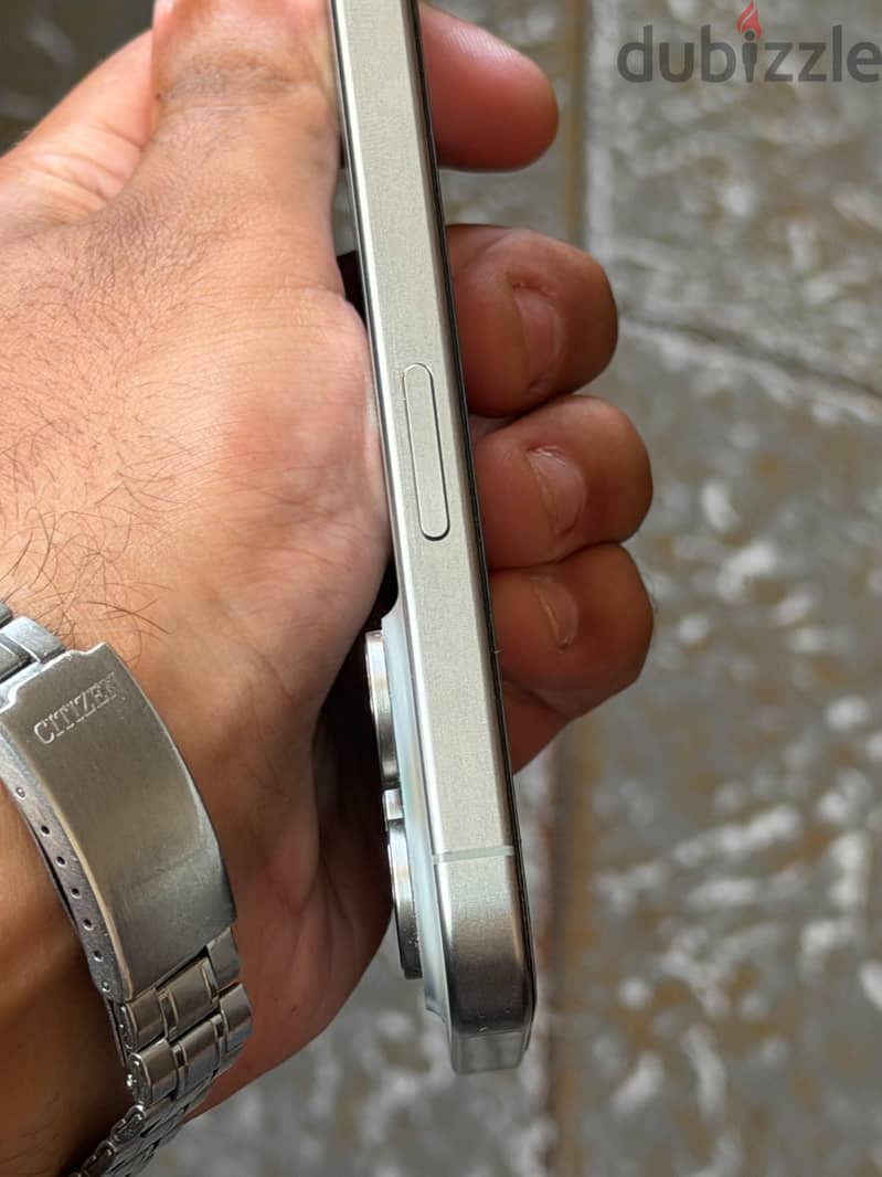 Apple - iPhone 15 Pro Max 2