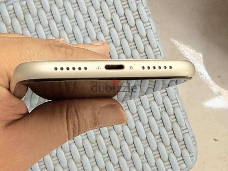 Apple - iPhone 11 4