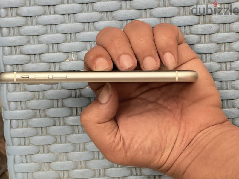 Apple - iPhone 11 5
