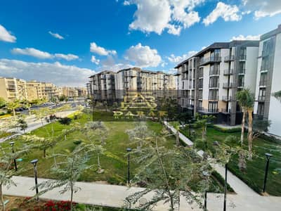 Apartment for sale in Madinaty, 98m, garden view, B8, lowest total contract, immediate receipt