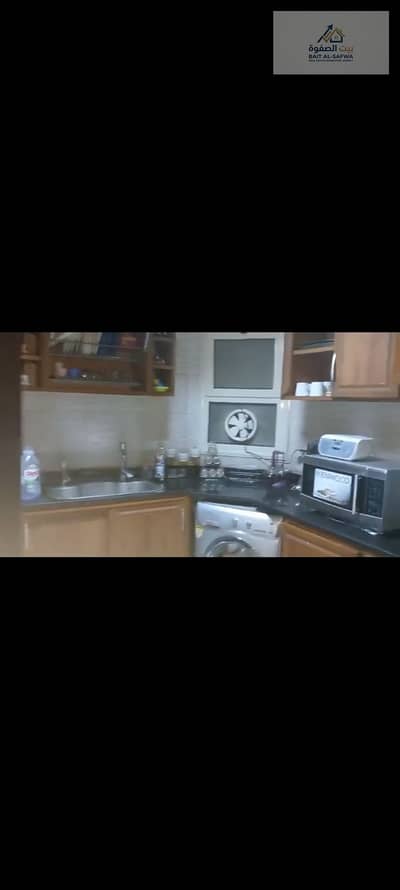 Apartment for sale in a premium location in Zahra Al-Maadi, Grand City Compound, Al-Morshedy, Al-Saada Main Street, steps from Carrefour Ring Road, close to all services, transportation, and restaurants