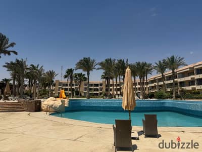 100 sq m chalet + 100 sq m roof terrace, fully finished, for sale in Ain Sokhna, on the Zaafarana Road, next to La Vista Garden.
