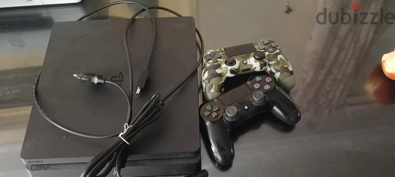 ps4 slim 1