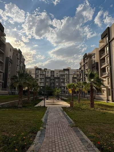 Apartment for sale at the lowest price in the compound, directly from the owner, with an open view, fully finished, 130 m, two rooms, in Janna Octber