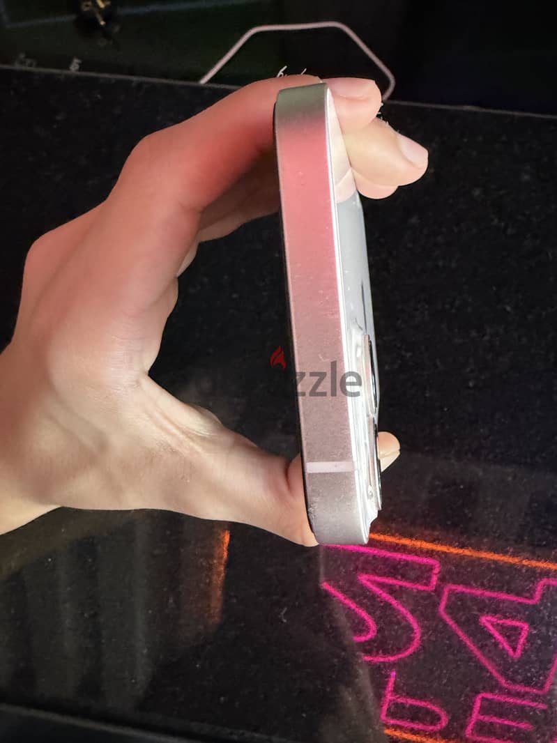 Apple - iPhone 13 3