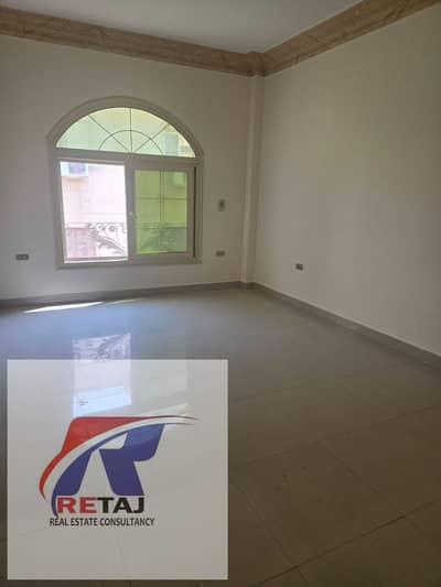 Apartment for rent, residential, with kitchen and water heaters. Prime location in the First District villas, overlooking South 90th Street, steps fro