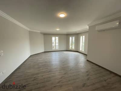 161m² apartment for sale in Mountain View Hyde Park | Direct view of the promenade | Super Lux finishing | Includes kitchen and Ac's