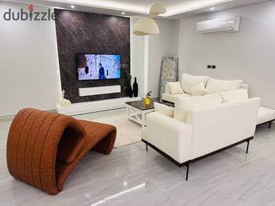 Apartment for rent in Lake View, 250 sqm, hotel furniture