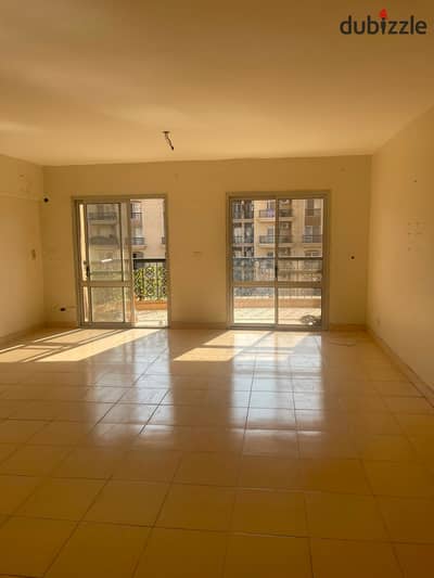 Apartment for sale in Al Rehab City, 162 sq m, near the Eastern Market and services.