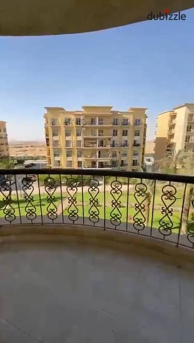 Apartment for rent in Al Rehab City, 211 square meters, overlooking a wide garden, close to services.
