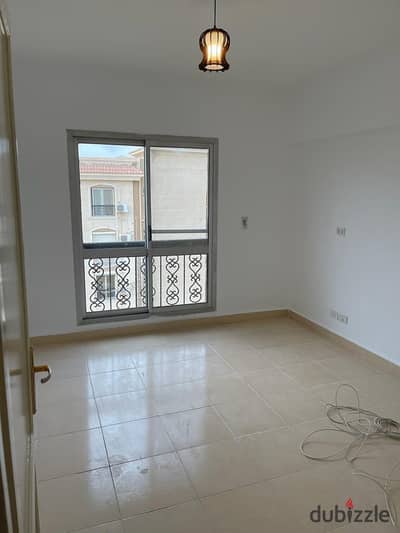 Apartment for rent in Al Rehab City, 162 sq m, prime location near services and the Eastern Market. Apartment for rent in Al Rehab City, 162 sq m, prime location near services and the Eastern Market.