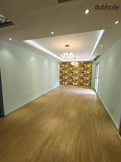Apartment for sale in Madinaty B2, prime location near services and the club, garden view