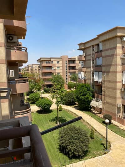 A prime opportunity to buy in the most prestigious phase of Al Rehab, Phase 4.200 square meters, second floor, no elevator.