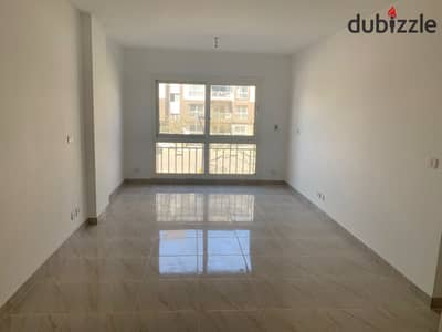 Apartment for sale in Madinaty, 12th District, 107 square meters, developed by Classic Company, close to all services.