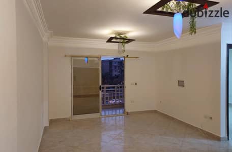 Apartment 82m² for rent in Madinaty, District 7 (B7), special finishes, close to traffic and services.