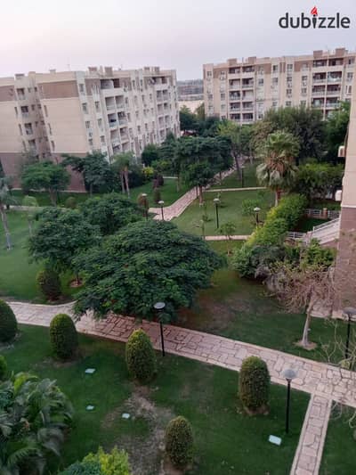 Apartment for sale in Madinaty B7, 96 sq m, prime location near services.