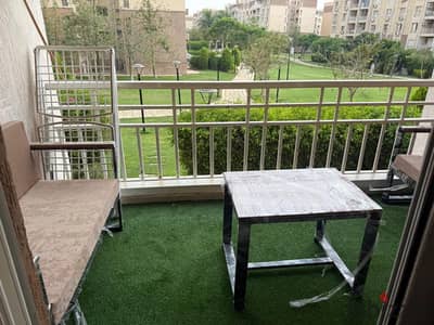 شقة ايجار مفروش فى مدينتى B7 موقع مميز بالقرب من الخدمات تشطيب سوبر لوكس