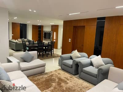 Furnished 266 sq m apartment for rent in Madinaty B1, club view, super lux finishing