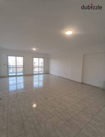 Apartment for sale in Al Rehab City, 162 sq m, prime location near services.