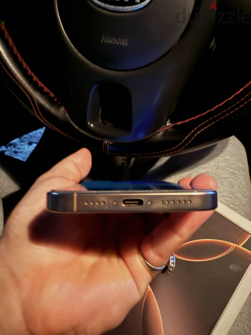 Apple - iPhone 16 Pro Max 1