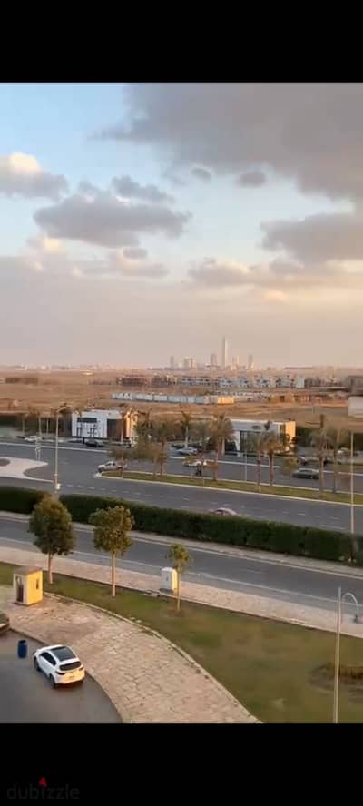 للايجار فى مدسنتى شقه قانون جديد امام استريب مول غير مجروحه نهائيا تشطيبات خاصه بها غاز طبيعى