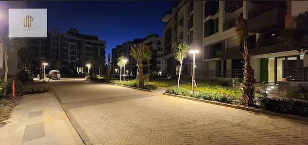 Apartment for sale in The Icon compound in front of Rock Vera compound, second number from the AUC axis, minutes to the American University, steps to the compound of Mufida and Hadid Park