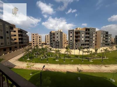 Apartment for sale in Sofora Heights Compound directly on the American University Street and near 90 South