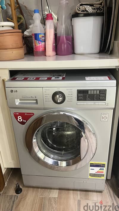 غسالة ملابس LG انفرتر 8 كيلو