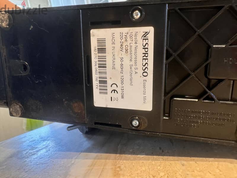 Nespresso Essenza Mini C30 Coffee Machine 3