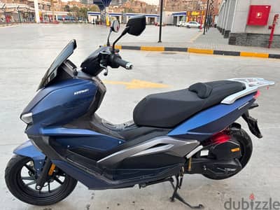 سكوتر كيواي فيستا 200 سي سي