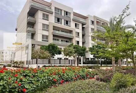 With a big discount, a fully finished VIP apartment for sale, ready for handover soon in the Fifth Settlement, directly on the 90th Street.
