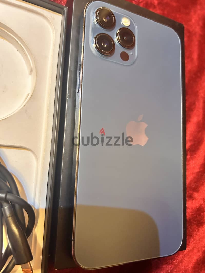 Apple- IPhone 12 pro max 4