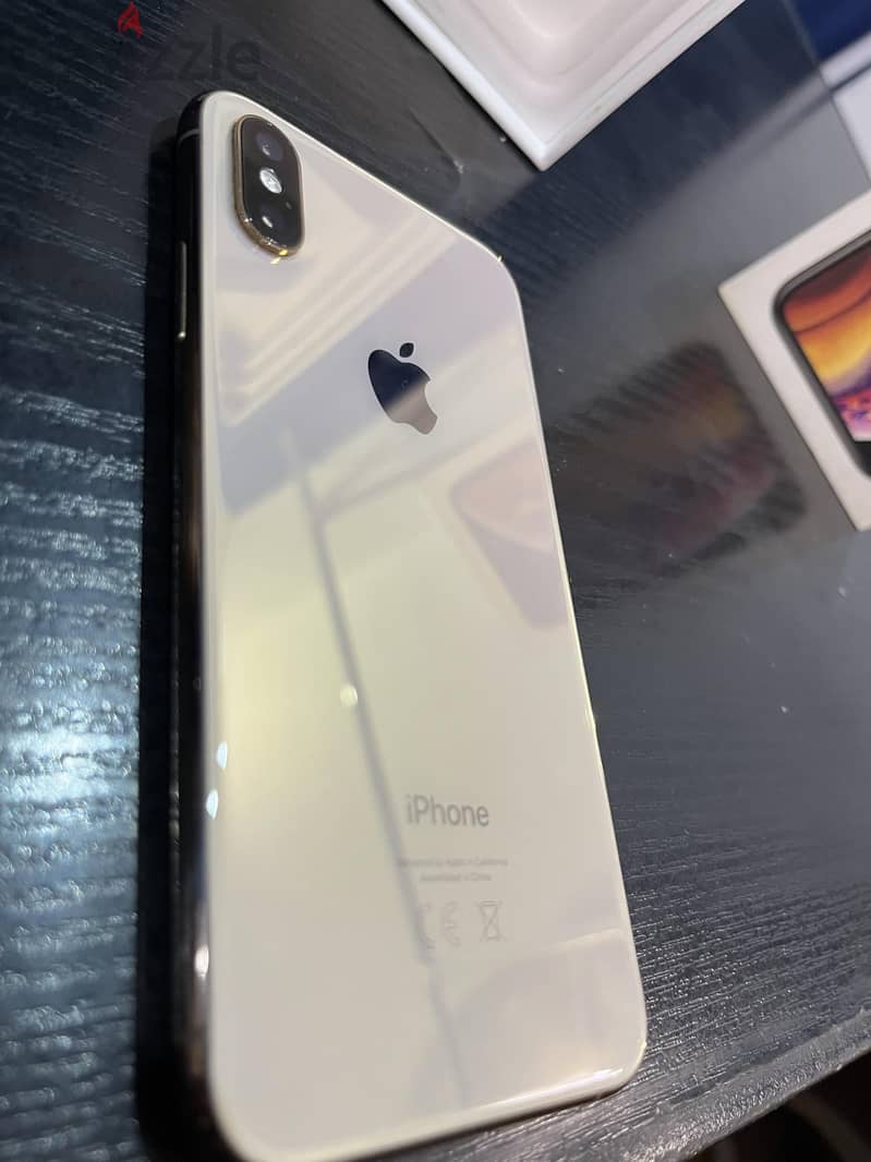 Apple - iPhone XS 2