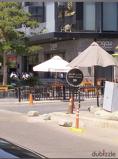 Office for sale, stores in Watrawy 1, facing a monthly income of 220 thousand