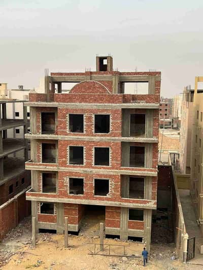 شقه لقطه تاني نمره من التسعين الشمالي بجاردن 105 متر بحري صريح