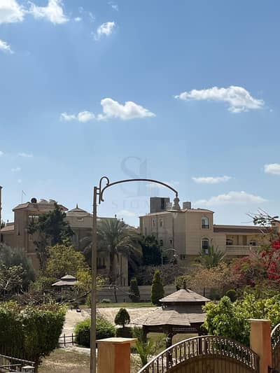 Ultra Super Lux apartment at a bargain price in Al-Nakheel Compound