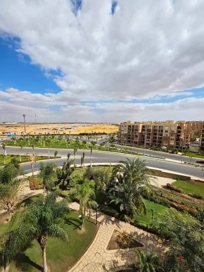 175m apartment, special finishing on the stream, Madinaty