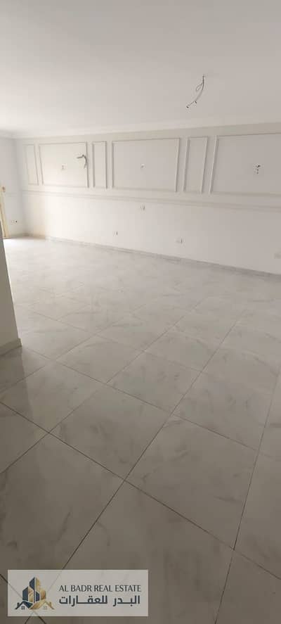 Apartment for rent in Tegaan Compound 1 Zahrat Al-Maadi 4 bedrooms and 3 bathrooms with a view of lakes
