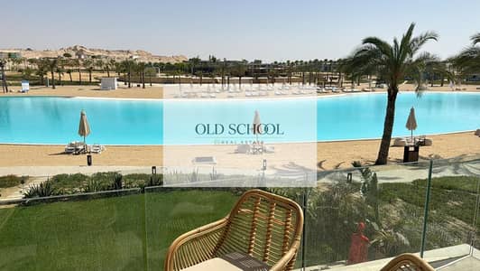 توين هاوس للايجار علي اللاجون مباشرة مفروش ومكيف بالكامل في سوان ليك الساحل الشمالي