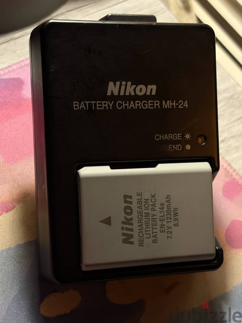 Nikon D3400 DSLR Camera + Accessories 2