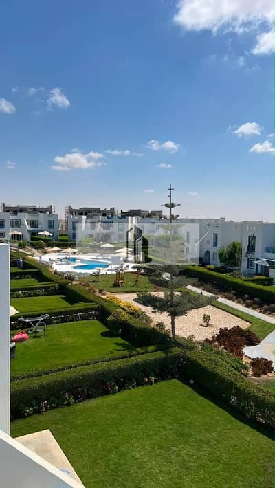 استلام فوري شاليه متشطب ومفروش بالكامل في Mountain View  داخل Rhodes الساحل الشمالي Ras El Hekma