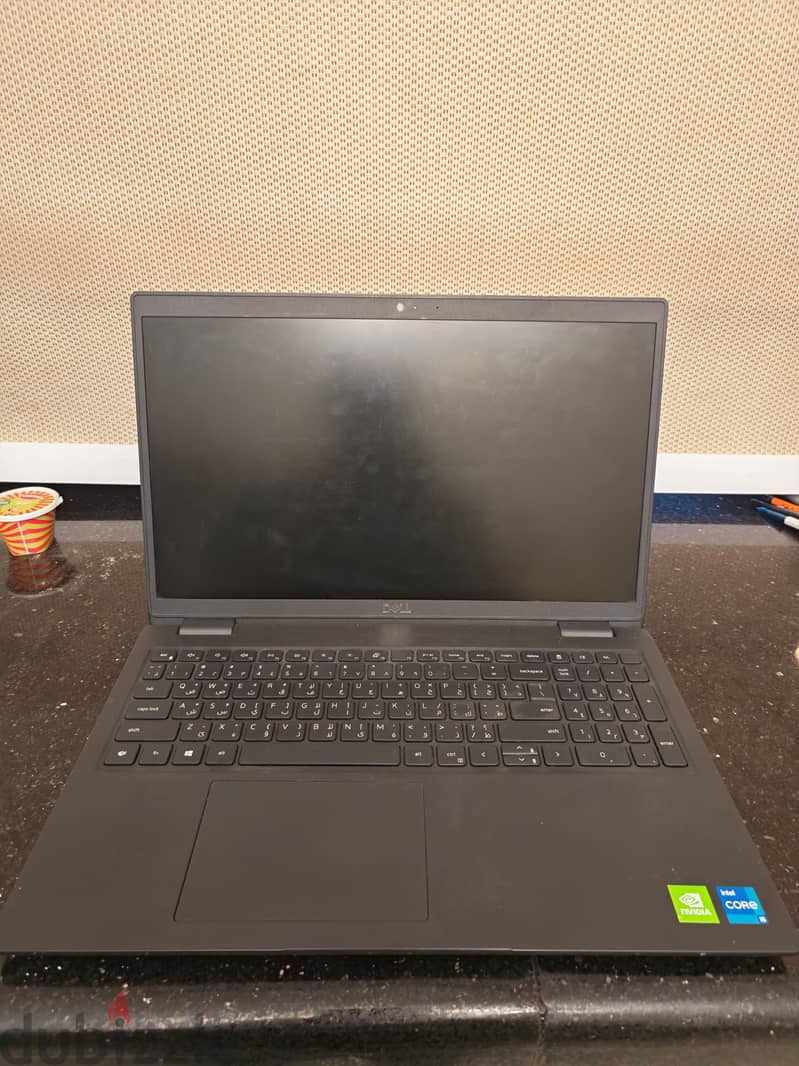 Dell latitude 3520 1