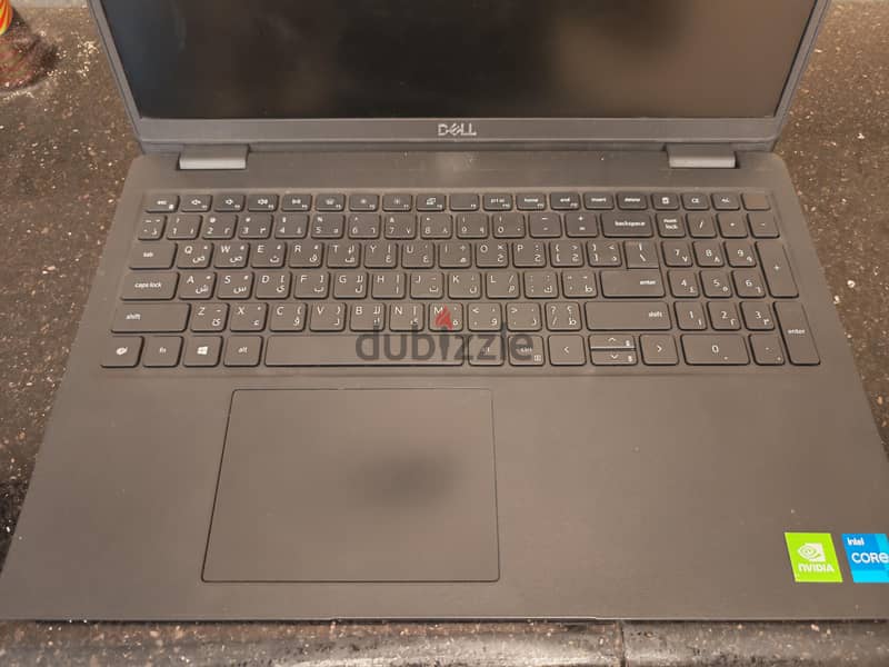 Dell latitude 3520 2