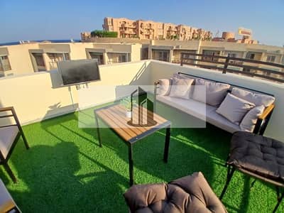 للبيع بنتهاوس Sea View جاهز للاستلام الفوري بسعر لقطه في كورونادو مارينا – Coronado Marina El Sokhna