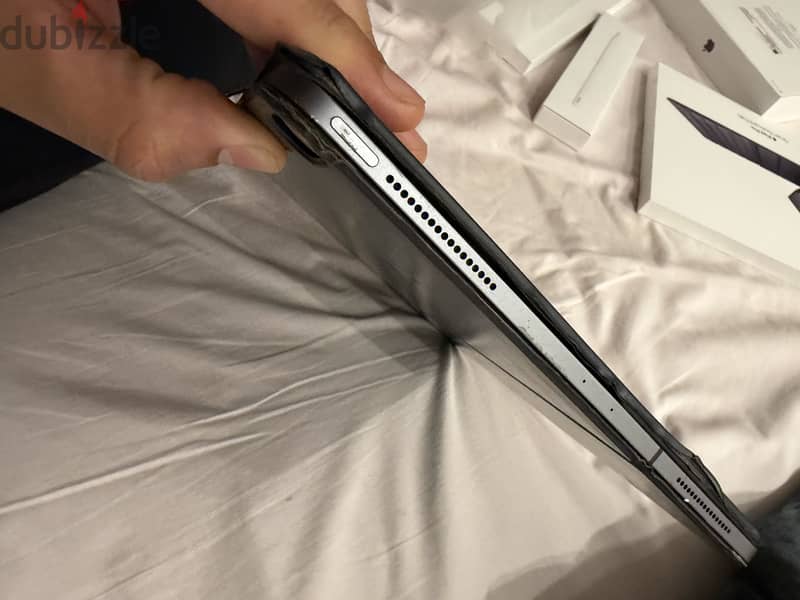 iPad pro 12.9 256 wifi+ cellular 2019+ apple keyboard 3