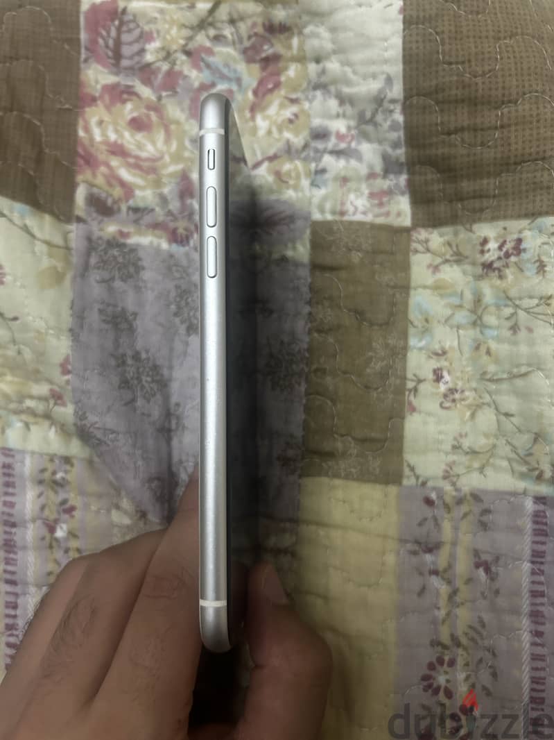 Apple - iPhone 11 3