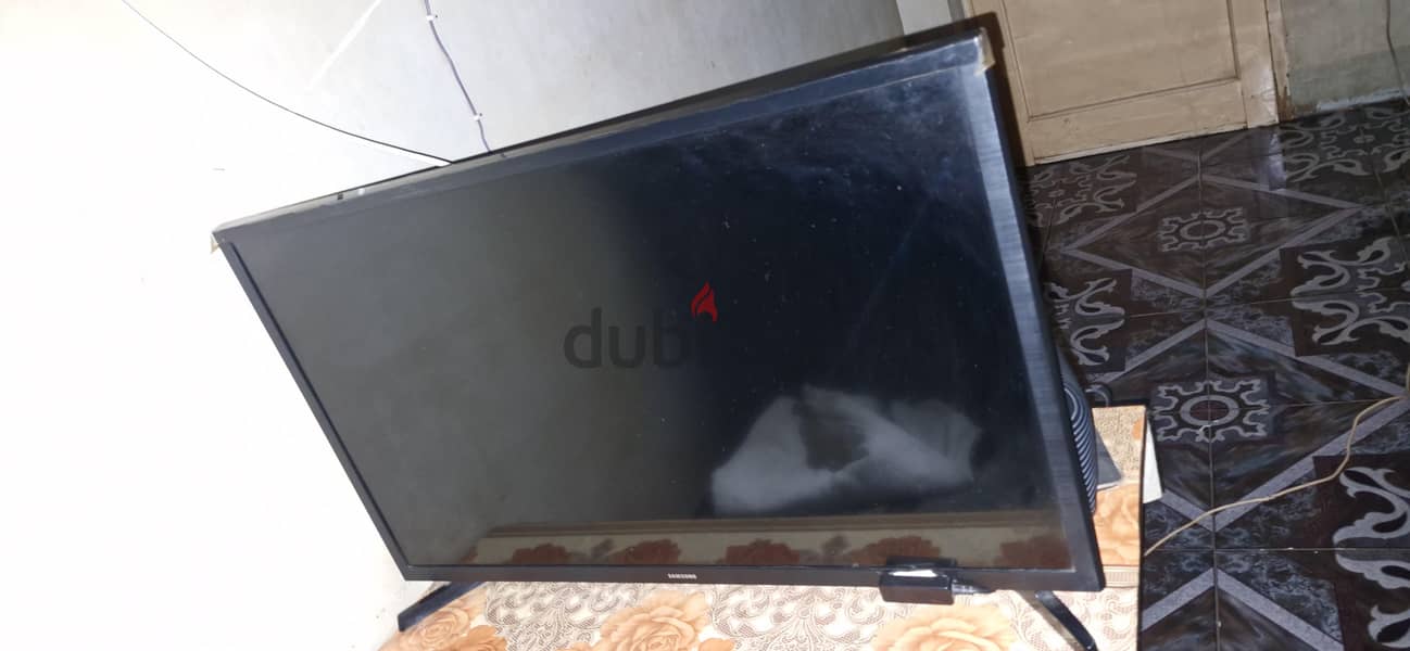 (Samsung HD TV 32) 1