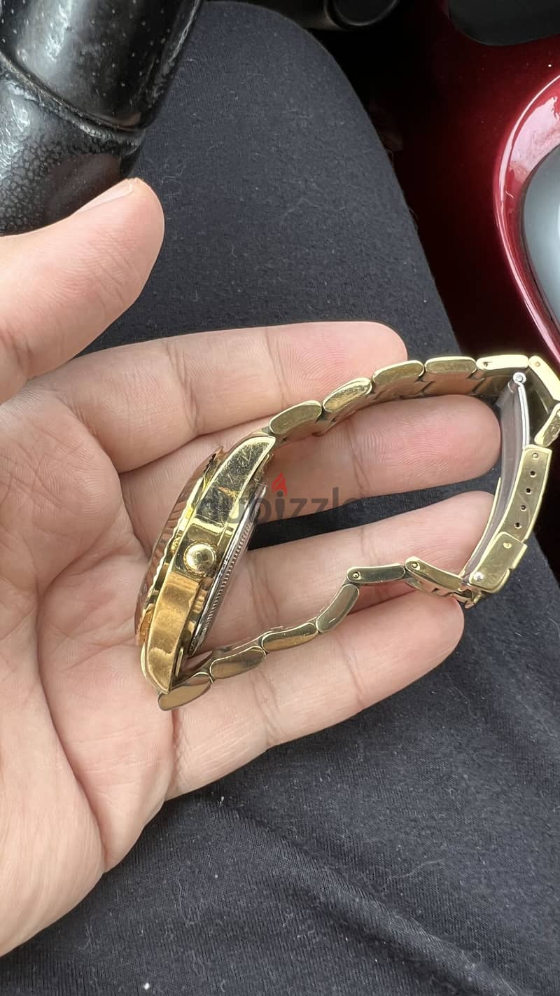 Razar watch - gold 3