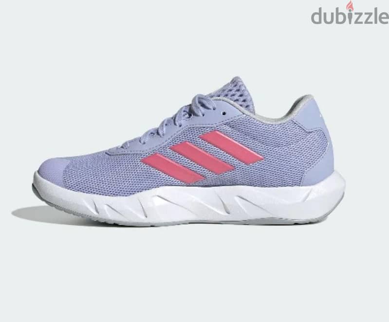 Adidas Ampolive versatile trainer. "42" 1